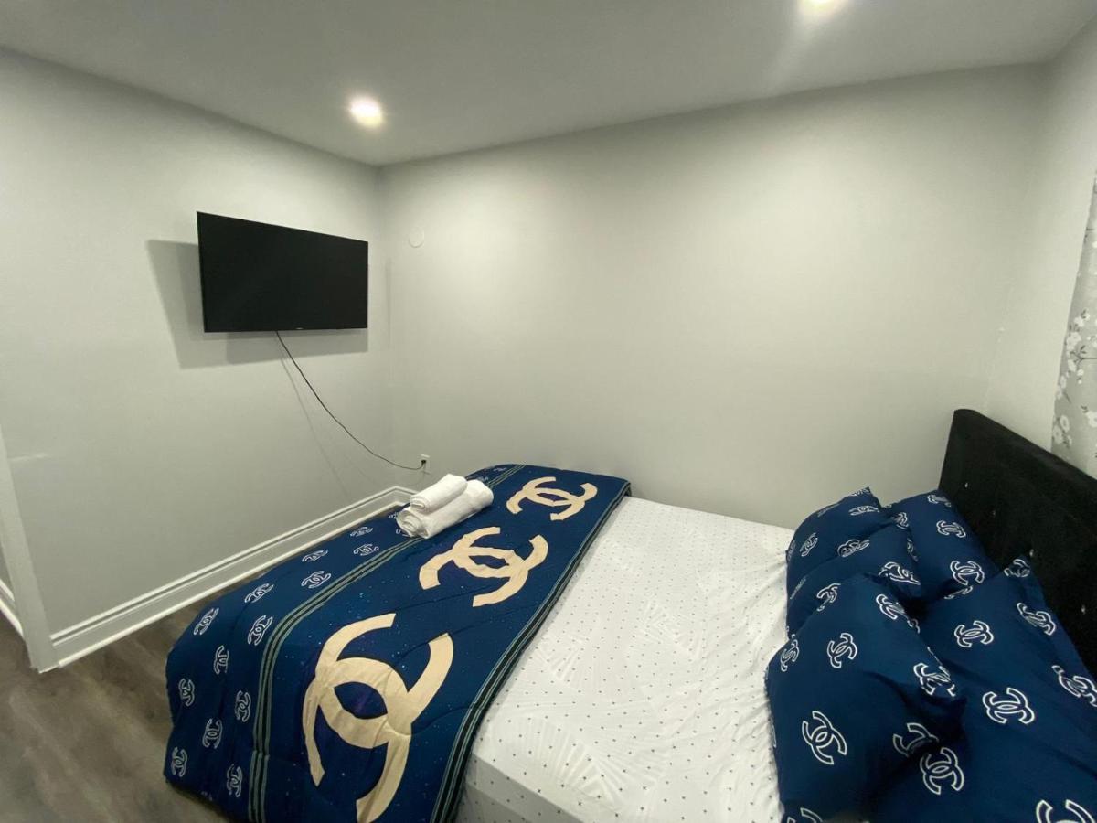 Treasure'S Lodge Мисисага Екстериор снимка